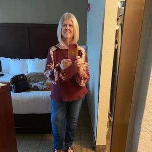 Meet your Posher, Denise